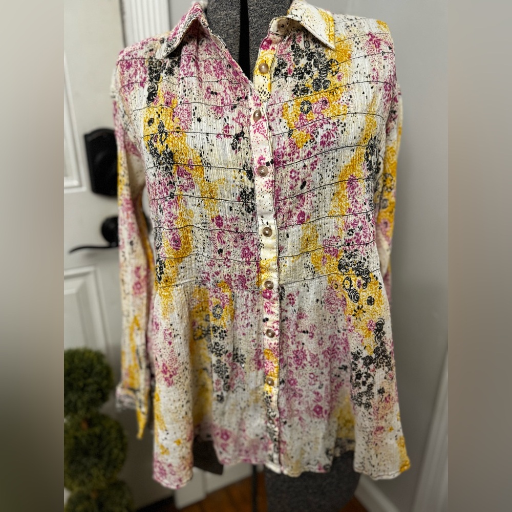Anthropologie Pilcro Smocked Printed Buttondown Blouse size XS